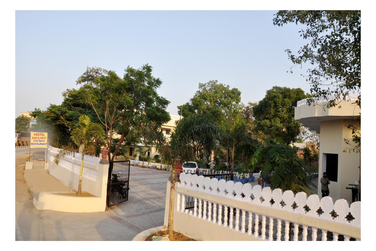 Hotel Eagle Nest Bharatpur Ngoại thất bức ảnh